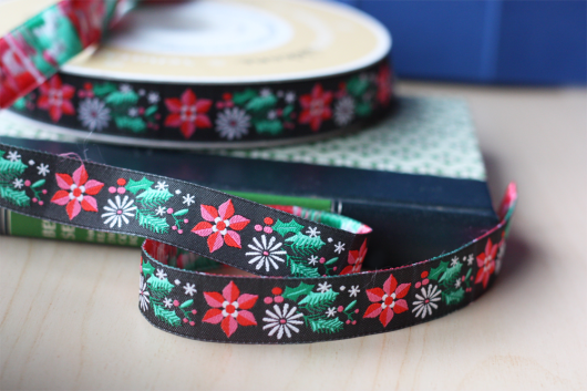 Pretty poinsettia jacquard ribbon