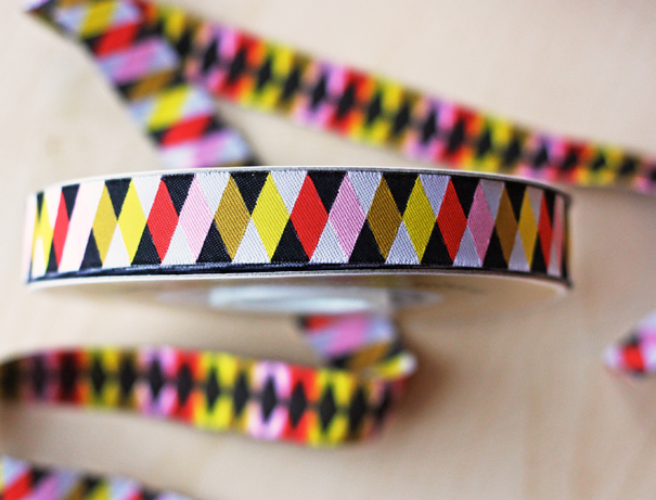 Harlequin modern ribbon design